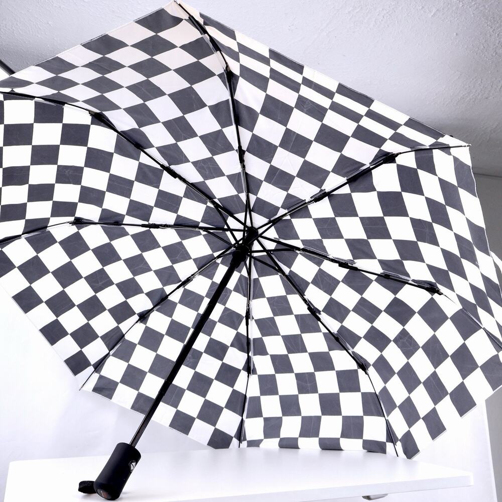 vans off the wall checkered umbrella - Picture 2 of 3